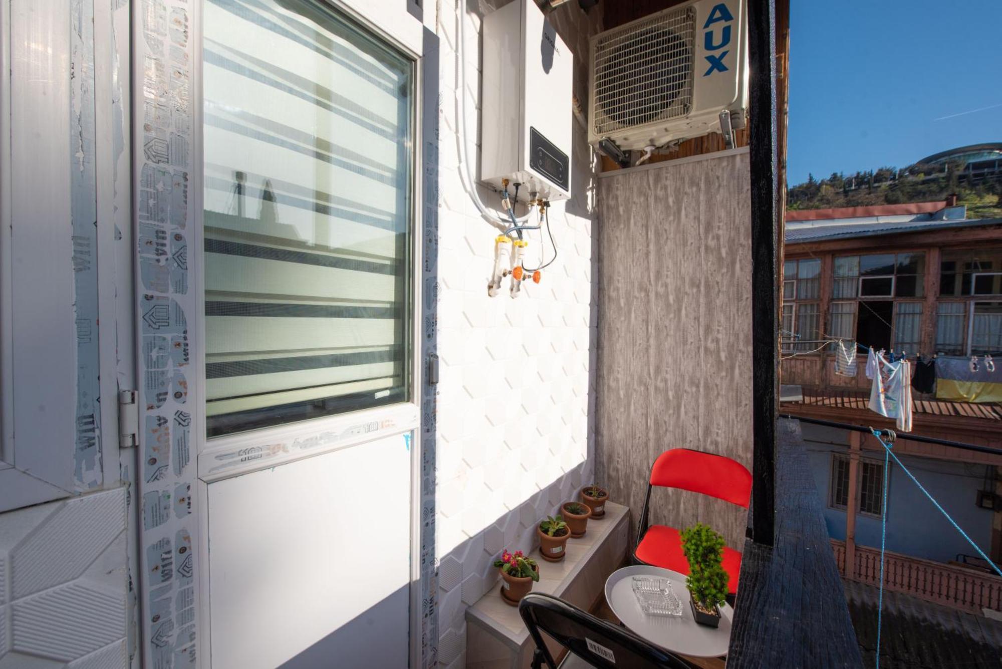Apartment In Old Tbilisi Buitenkant foto